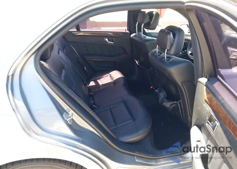 2013 Mercedes-Benz E 350 z USA, uszkodzony, nr VIN WDDHF5KB0DA742160